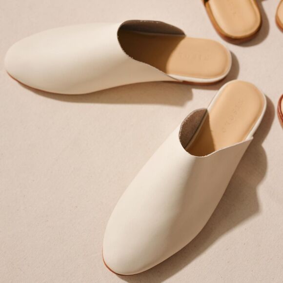 Nisolo Shoes - Nisolo Preppy Minimalist Leather Slip On Loafers Model Lima Color Bone US 7.5